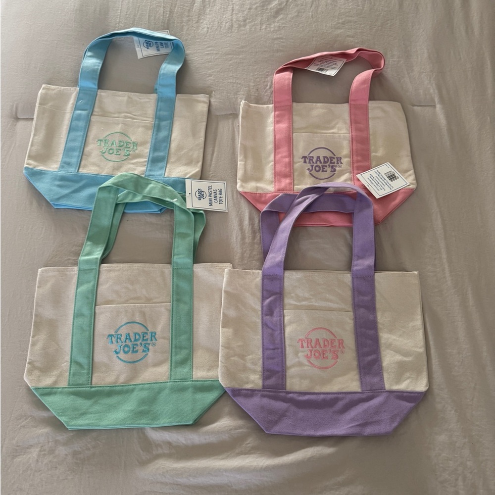 Trader Joe’s mini tote bag set of 4